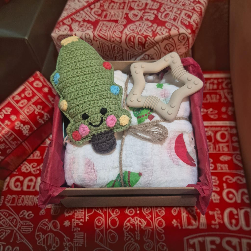 Small Christmas Baby Box: Oh Christmas Tree!